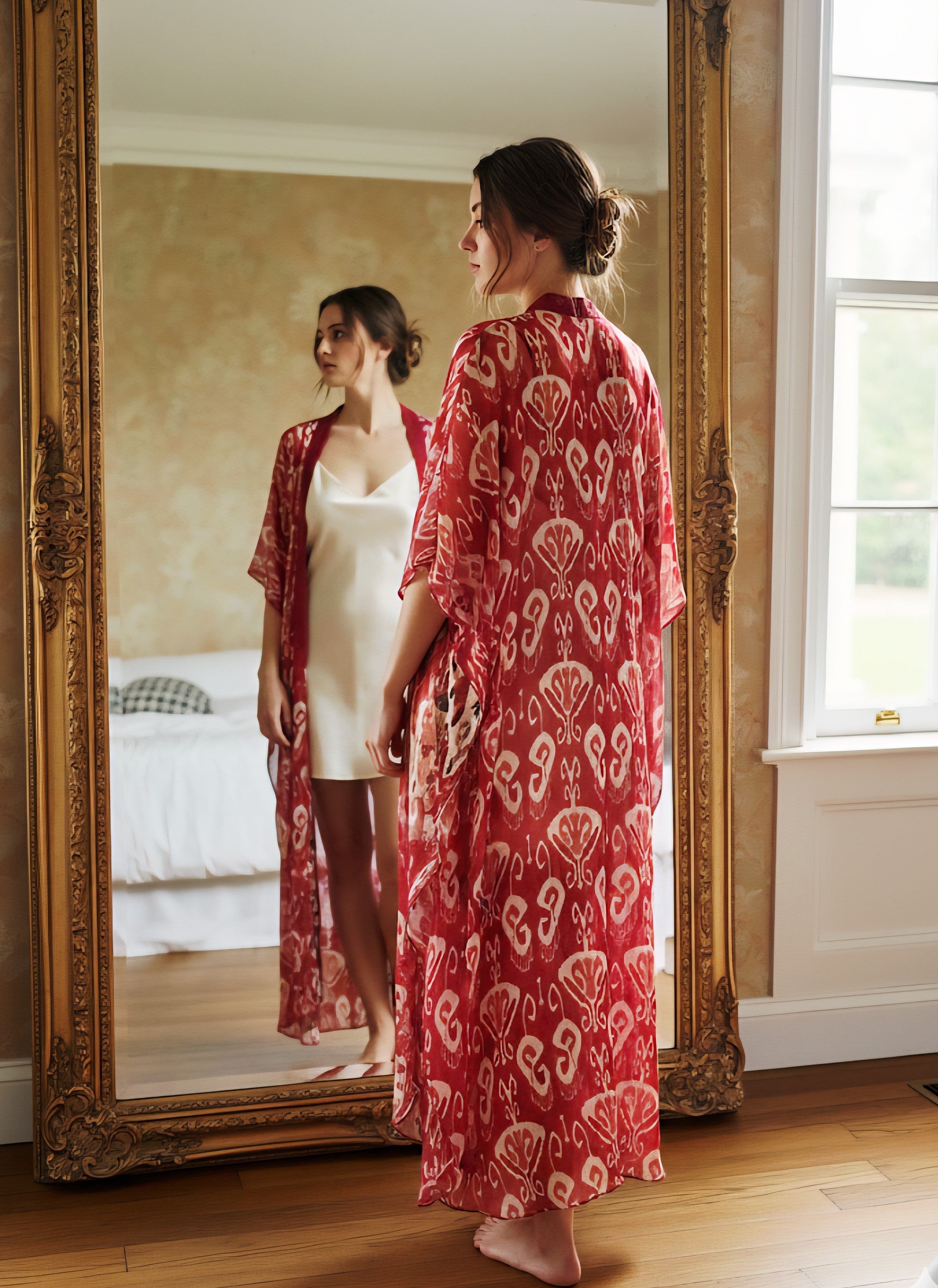 Eleanora Red